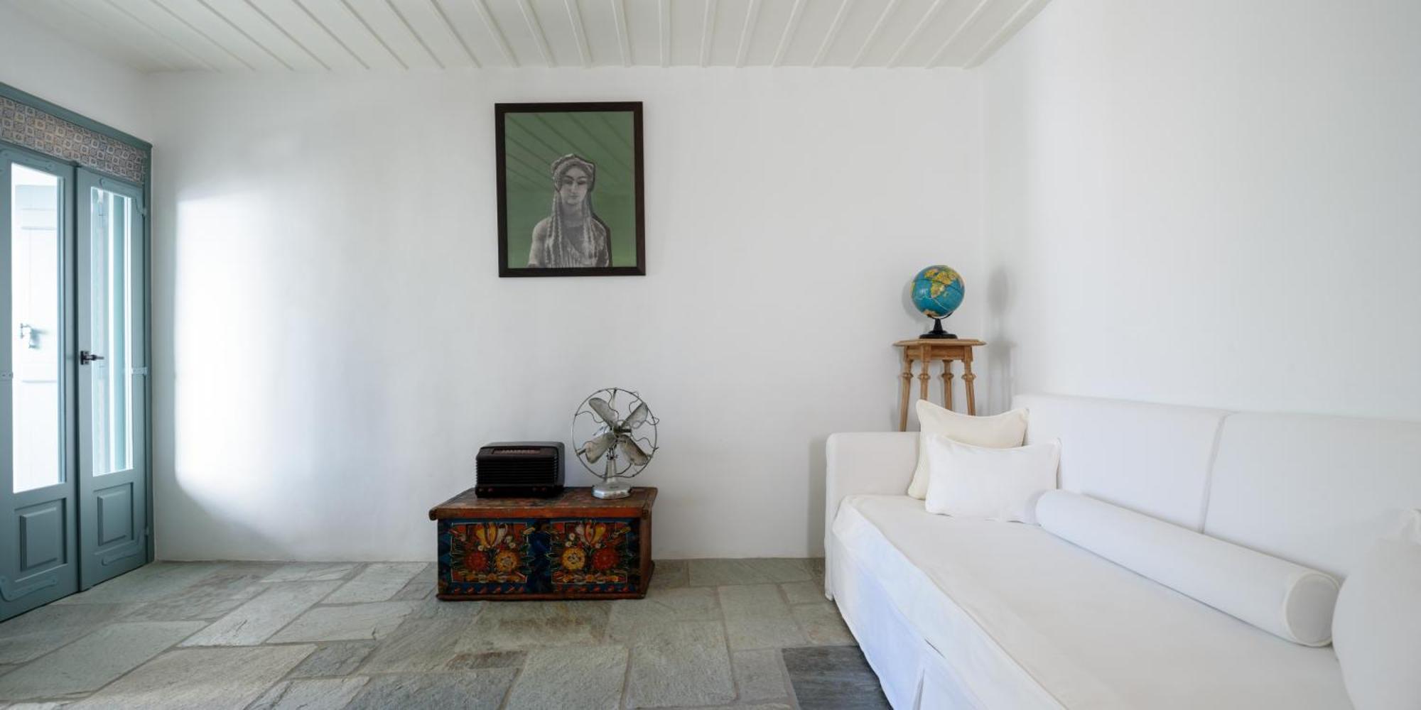 Mezzolovero Suites Kímolos 外观 照片